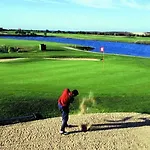 Luxury Penthouse Wstunning Sea Views, Walk To Galé * Albufeira