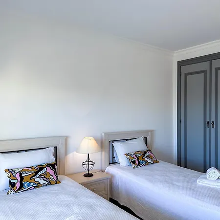 Apartamento Luxury Penthouse Wstunning Sea Views, Walk To Gale Albufeira