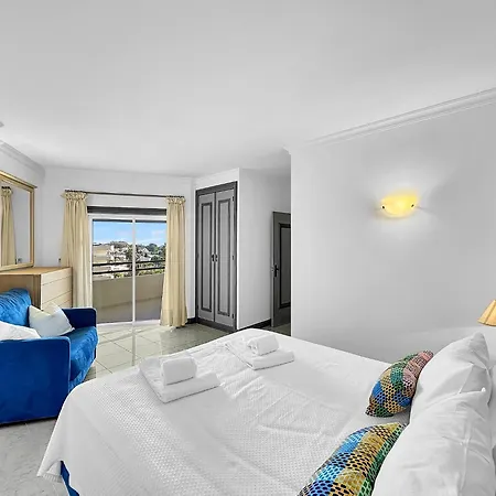 Luxury Penthouse Wstunning Sea Views, Walk To Gale * Albufeira