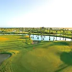 Luxury Penthouse Wstunning Sea Views, Walk To Galé