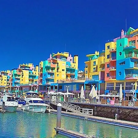 Apartamento Luxury Penthouse Wstunning Sea Views, Walk To Galé Albufeira