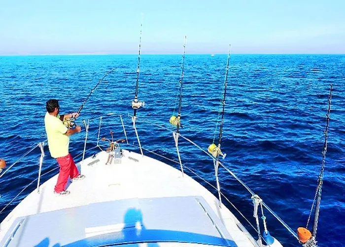 Luxury Penthouse Wstunning Sea Views, Walk To Gale *