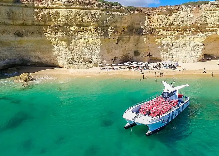 Luxury Penthouse Wstunning Sea Views, Walk To Gale *