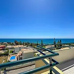 Lägenhet Luxury Penthouse Wstunning Sea Views, Walk To Gale *
