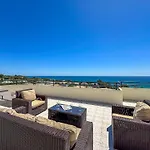 Luxury Penthouse Wstunning Sea Views, Walk To Gale