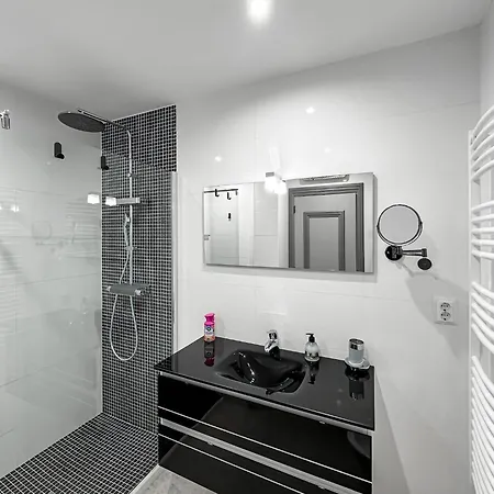 Luxury Penthouse Wstunning Sea Views, Walk To Gale Αλμπουφέιρα